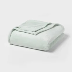 Recycled Polyester Throw Blanket - Room Essentials™ -Room Essentials GUEST 011ddd1b 5778 4884 8143 f215ea2d5c41