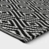 Reversible Diamond Indoor/Outdoor Rug - Room Essentials™